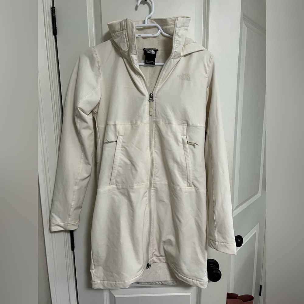 Northface Fleece Lined Rain Coat (small makeup stain in 3rd photo) | XS | White